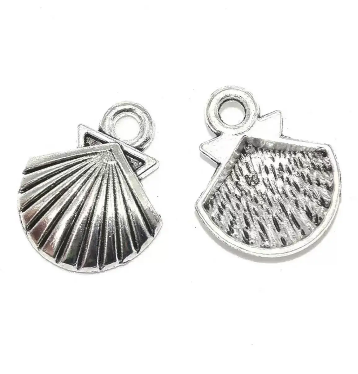 

20pcs 11*14mm Alloy metal tieban silver shell pendants HW2468H