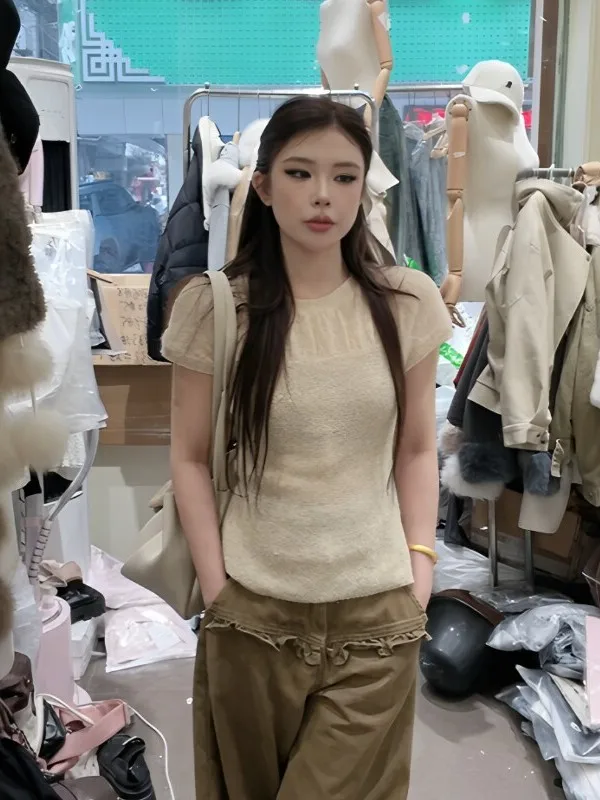 

Korean Sle Chic round Ne ort Sve Knitted T-irt Women's Spring Summer Casual Commute Versatile ort Top