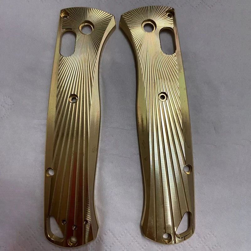 Cuchillo plegable de 2 colores, parches de mango negro de óxido de aluminio y latón para cuchillos Bugout 535, pieza de accesorios para hacer escala