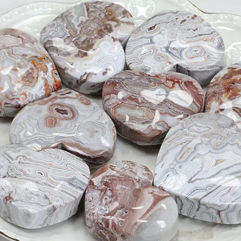 Gorgeous Mexican Crazy Lace Agate Heart Carving Crafts Unique Small Natural Banded Druzy Quartz Crystal Palm Stone Collection