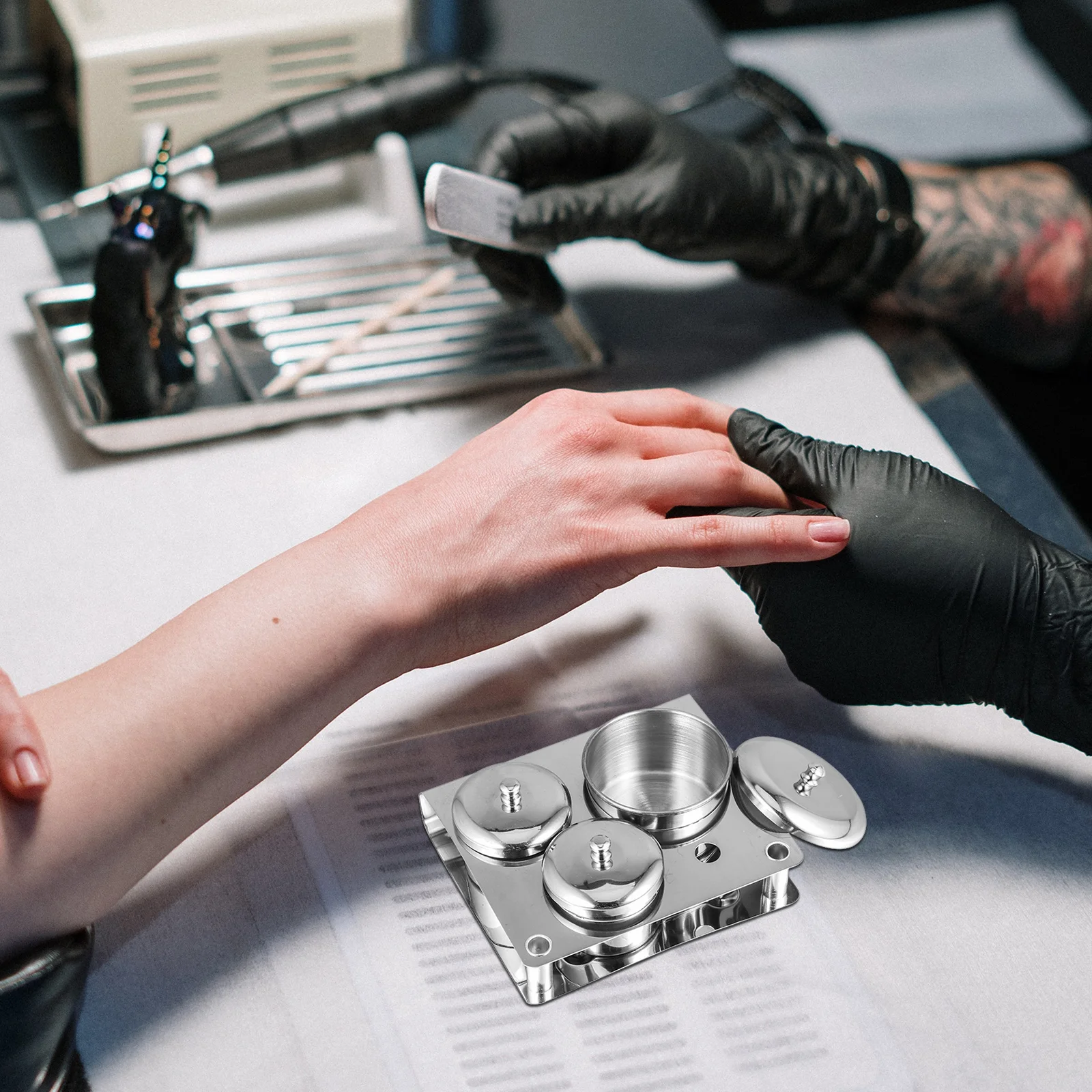 

3Pcs Nail Crystal Cups Compact Size with Lid Protects Acrylic Mix Ideal for Salon School Personal Use Container