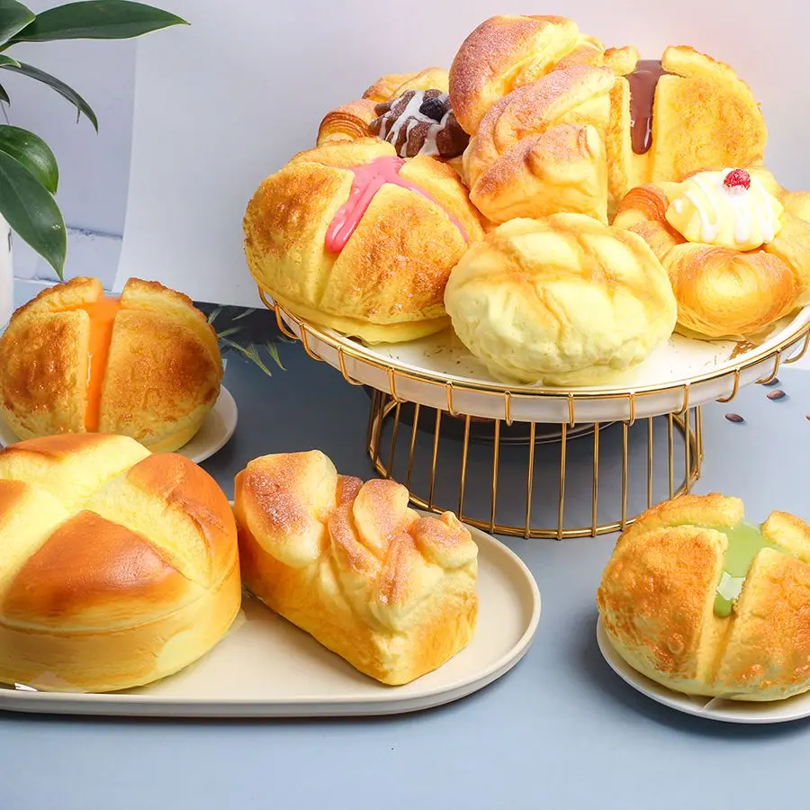 1 Uds. Simulación de rebote lento serie de pan modelo accesorios de comida sensación húmeda y suave, juguetes para pellizco y fragancia suave falsa.