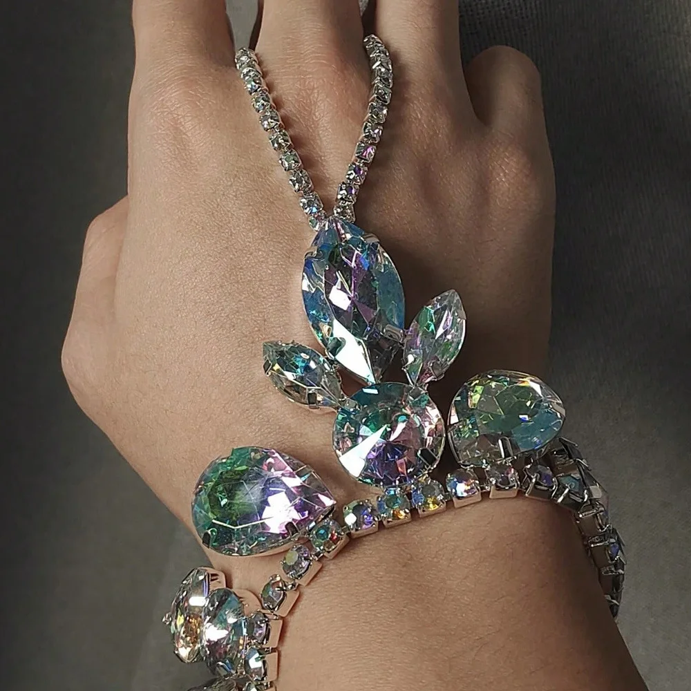 

AB Crystal Rhinestone Finger Bracelet for Women Large Drop Statement Belly Dance Hand Chain Jewelry Fashion Wedding Party Gift