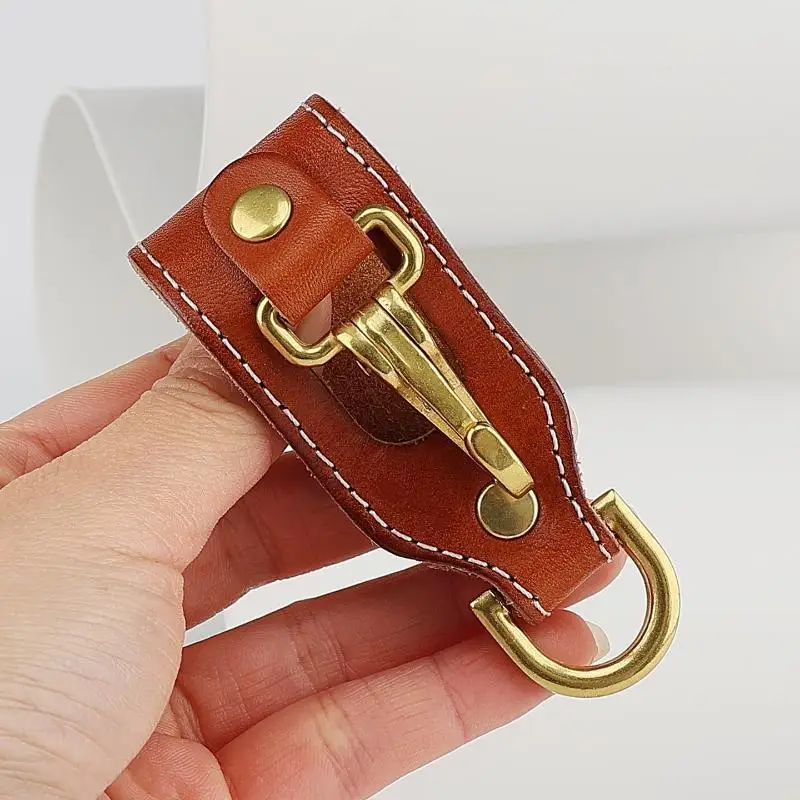 First-layer Cowhide Waist Keychain Durable Tactical Buckle Anti-lost Car Key Holder for Outdoor Daily Use