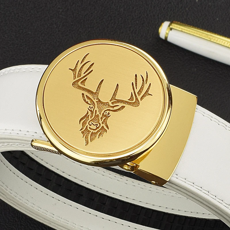 クールな鹿の頭の形をしたレザーベルト-メンズカジュアル自動バックル-ホワイトウエストベルト-おしゃれなオールマッチレジャー個性派パンツベルト