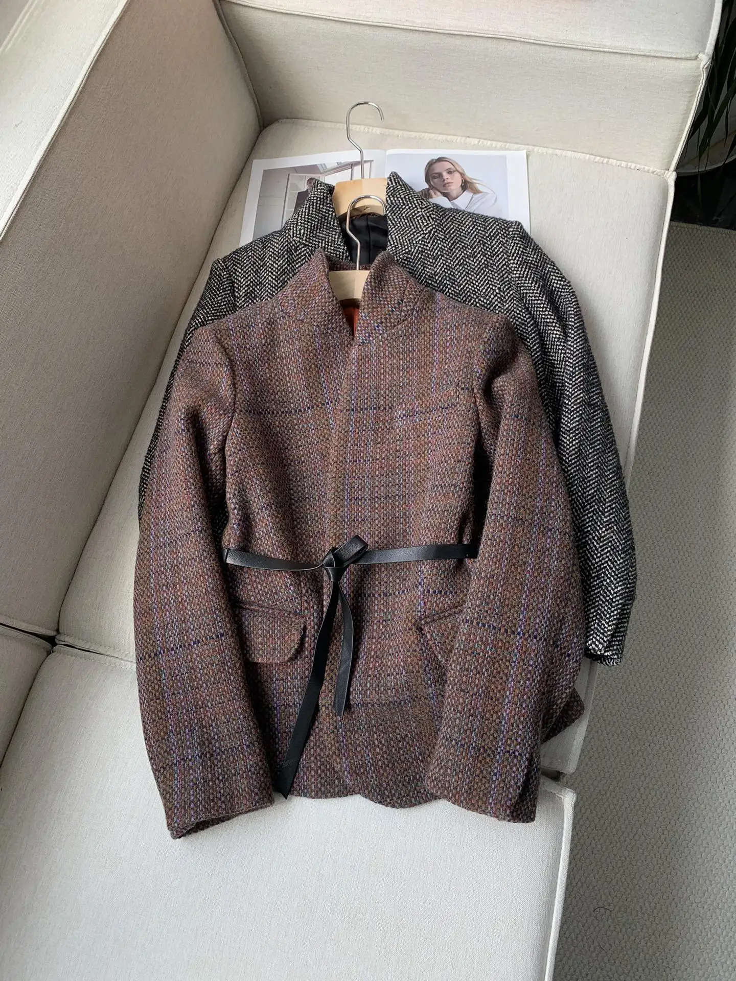 Classic L/P Simple High Quality Blended Wool Short Belted Coat For Women