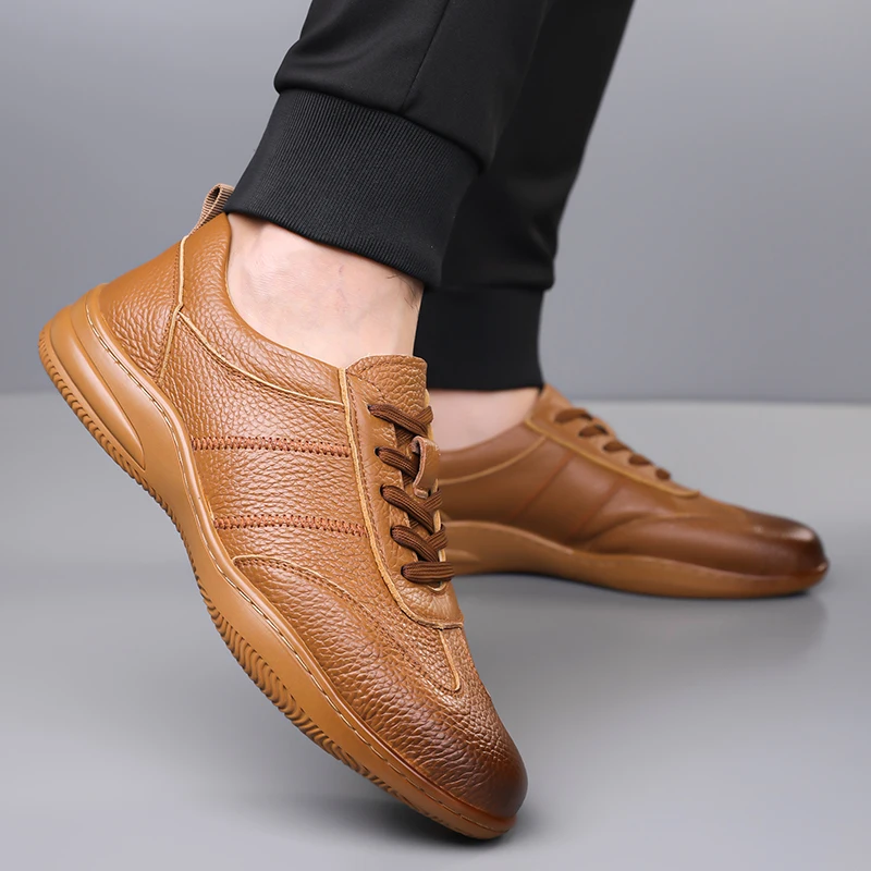 

Men's casual shoes High quality and comfortable flat bottomed style Office or leisure walking genuine leather shoes Hot selling