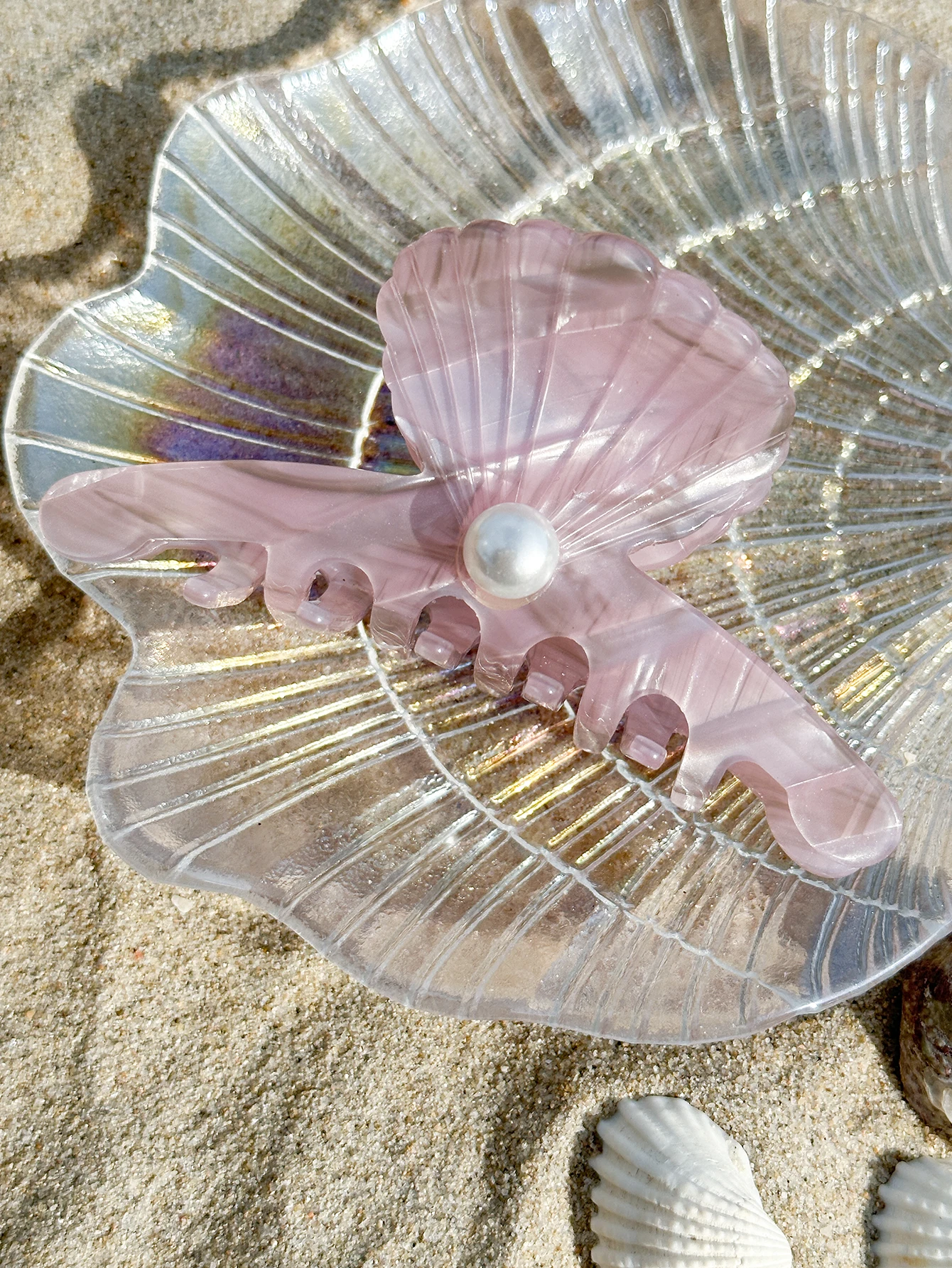 Elegant Shell shaped Acetic acid Hair Clips of Light purple Color,Medium size Hair Claw Clips inlaid with a Big Pearl,Stripe pat