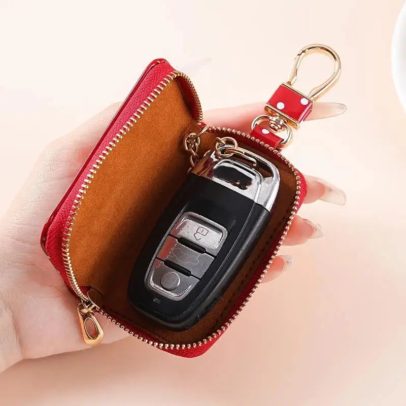 حافظة مفاتيح من الجلد اللامع ب - مراجعة Men Accessories Store وسعره