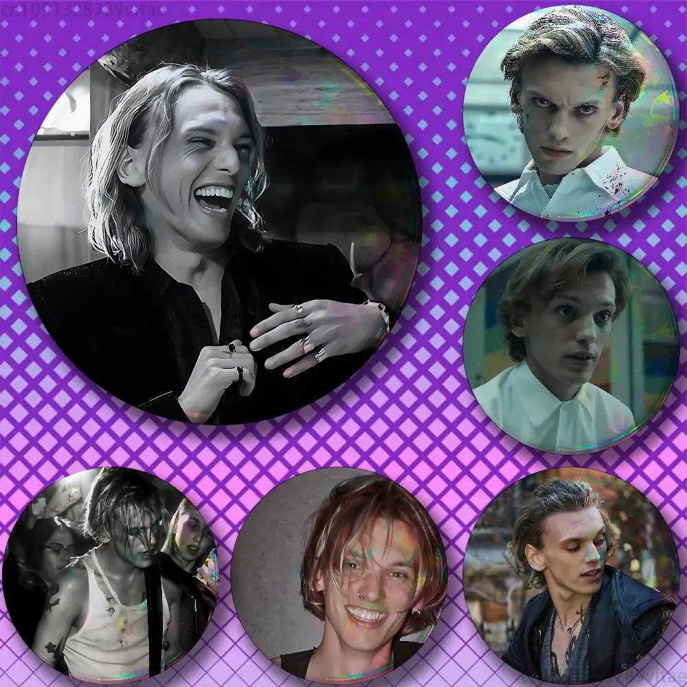 

Actor J-Jamie Campbell Bower Pins 58mm Cute Cartoon Badge Handmade Brooches for Backpack Accessories Jewelry Gifts