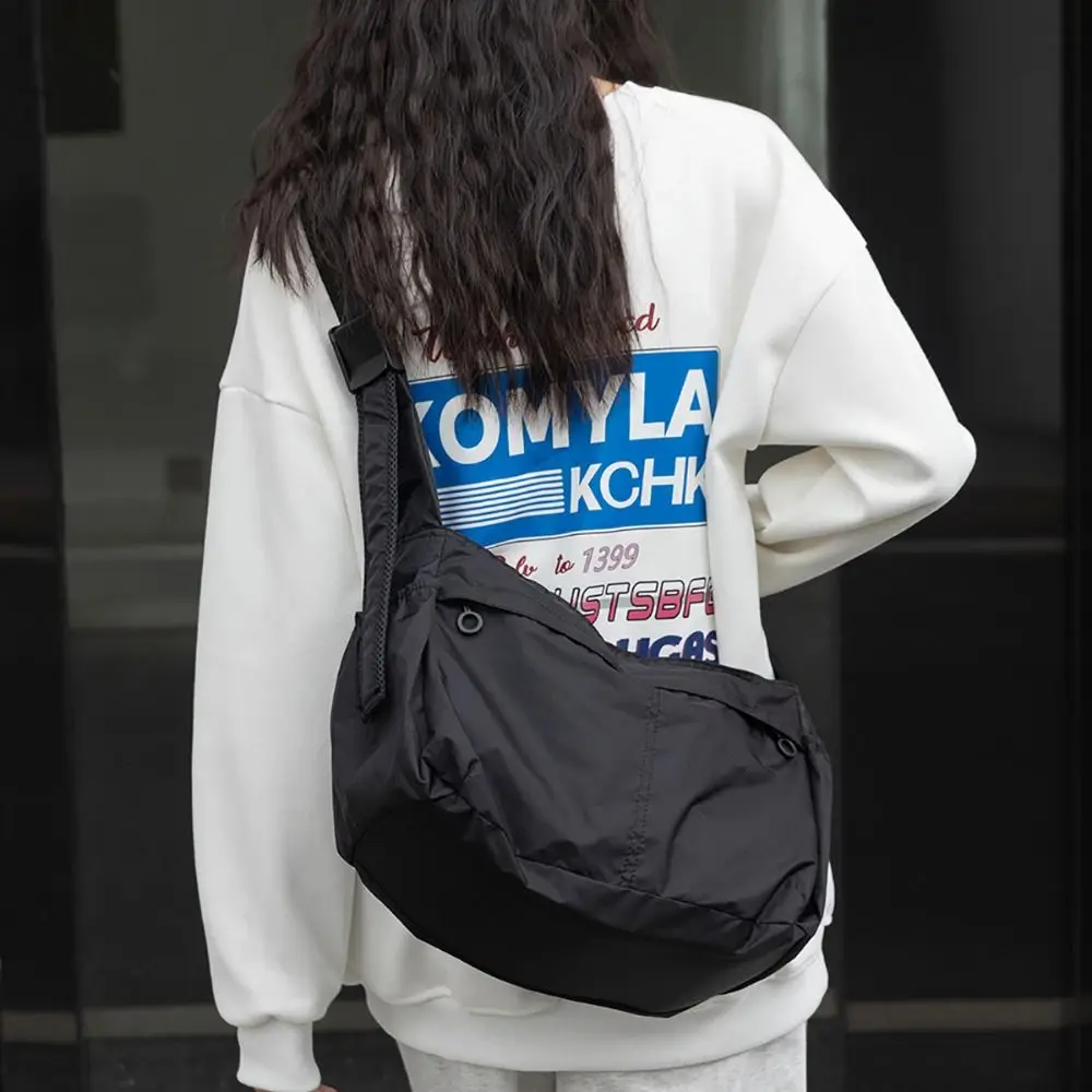 

Large-capacity Casual Shoulder Bag Adjustable Solid Color Nylon Tote Bag Zipper Closure Waterproof Sports Messenger Bag Travel
