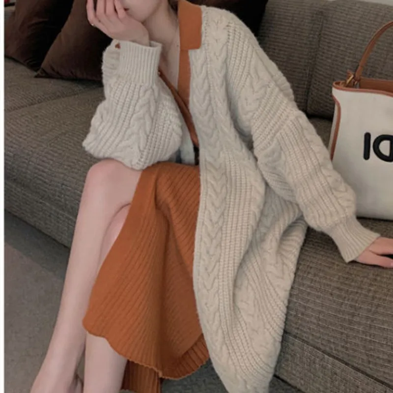 South Korea Retro Diamond Plaid Knitted Cardigan for Women Spring and Autumn NewVCollar Loose Short Lazy Sweater Coat