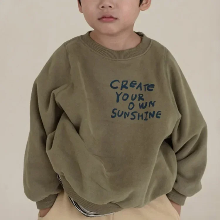 

Childrens Top Korean Winter Clothing New T-shirt Loose Casual Printed Letter Long Sleeved Childrens Plush Hoodie