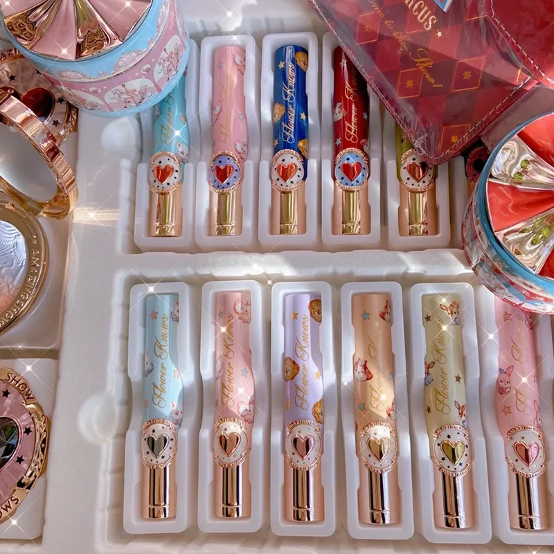 Flower Know Circus Pełny zestaw makijażu Szminka Róż do powiek Pudełko upominkowe Pudełko upominkowe na bagaż