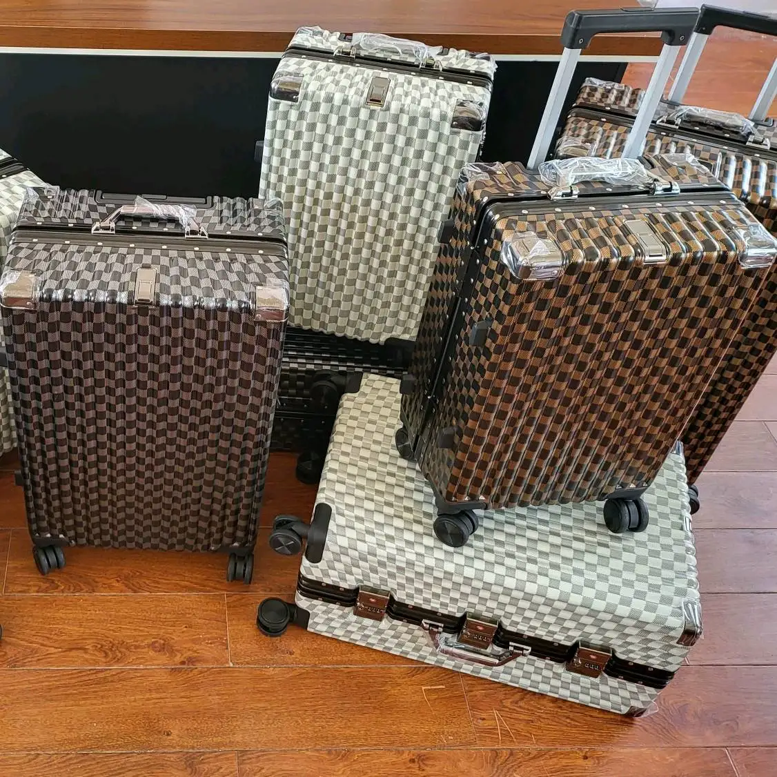 nouvelle-valise-a-motif-a-carreaux-tendance-avec-serrure-a-combinaison-valise-cabine-20-pouces-sac-de-voyage-24-pouces-pour-etudiants