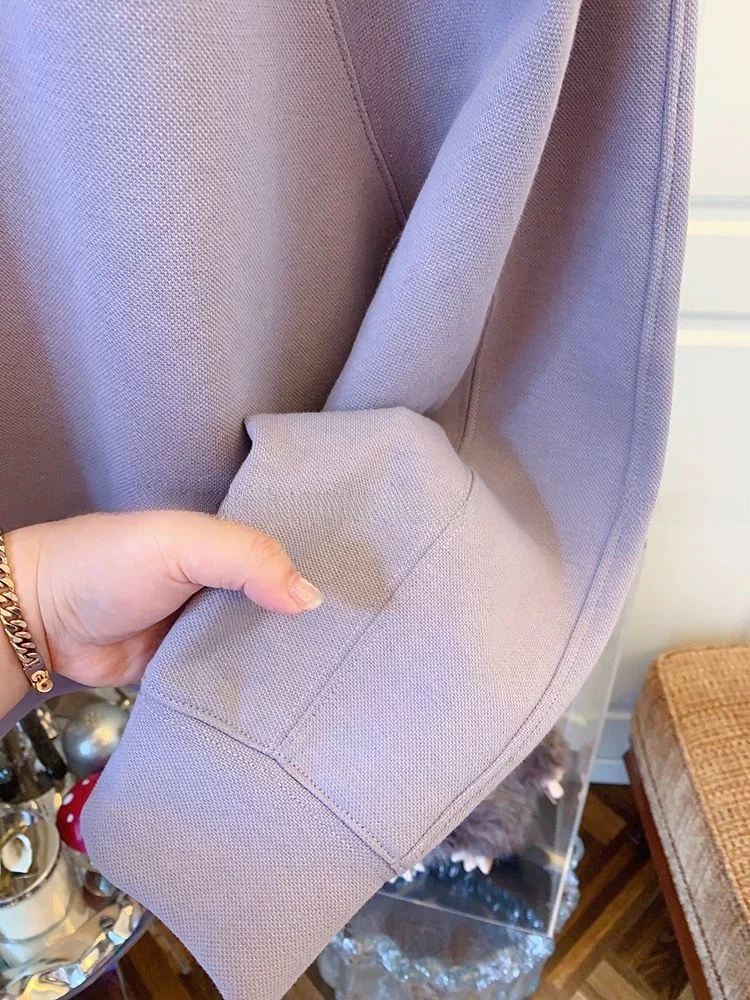 سترة نسائية كبيرة جدًا 300 Pou Batwing Sve طويلة Sve مقاس كبير بلوزة خريفية فضفاضة غير رسمية جديدة 2025