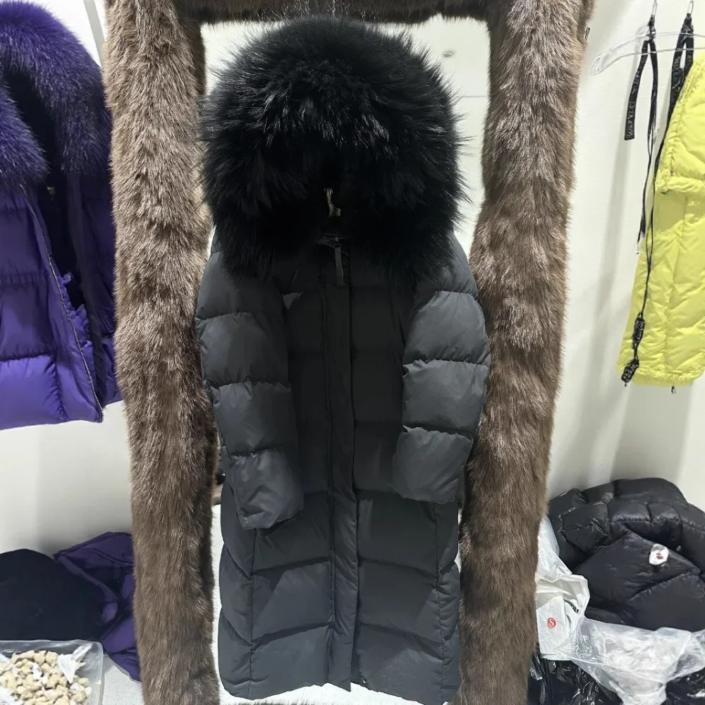 Giacca in pelliccia di realtà Inverno Collo in pelliccia di procione naturale Donna Donna Piumini d'anatra bianca sopra le ginocchia Parka lungo caldo con cappuccio
