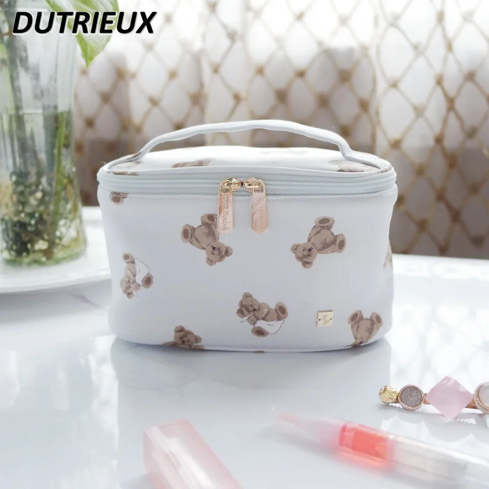 Casual Elegant Cosmetic Bag Portable Mini Portable Storage Bucket Portable Sweet Cute Bear Printed Makeup Bags for Women