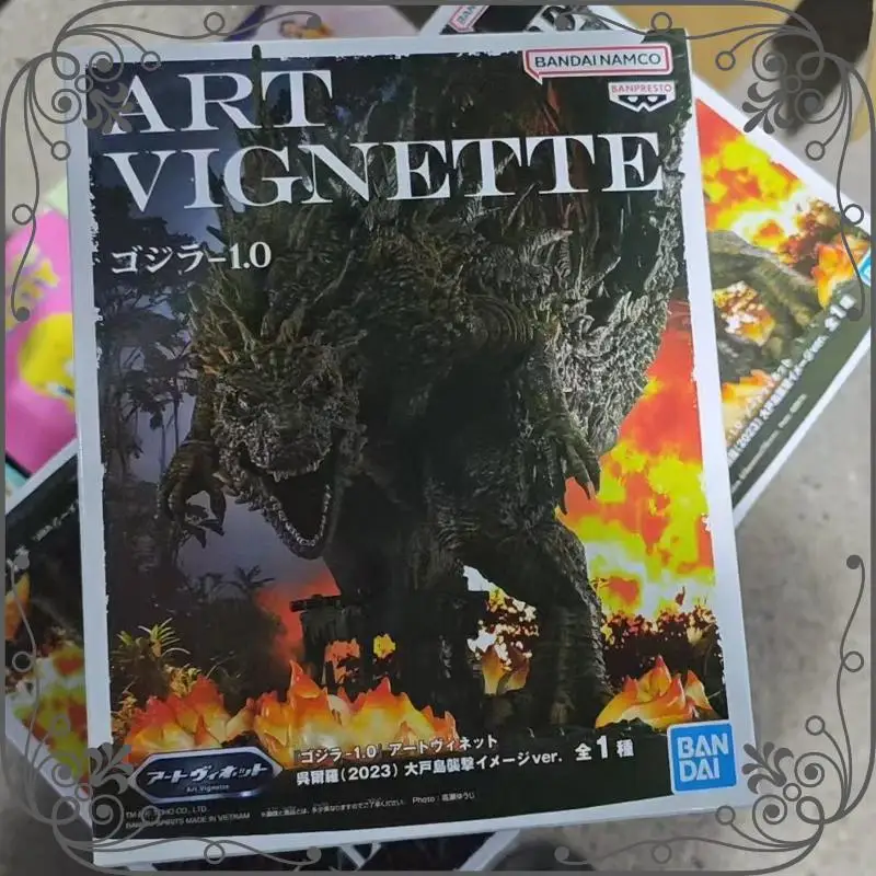 

В наличии Оригинальная фигурка BANDAI Godzilla 1.0 Art Illustration Version Wu Erluo 2023 Gojira Flame Base, аниме-фигурка, модель, игрушка