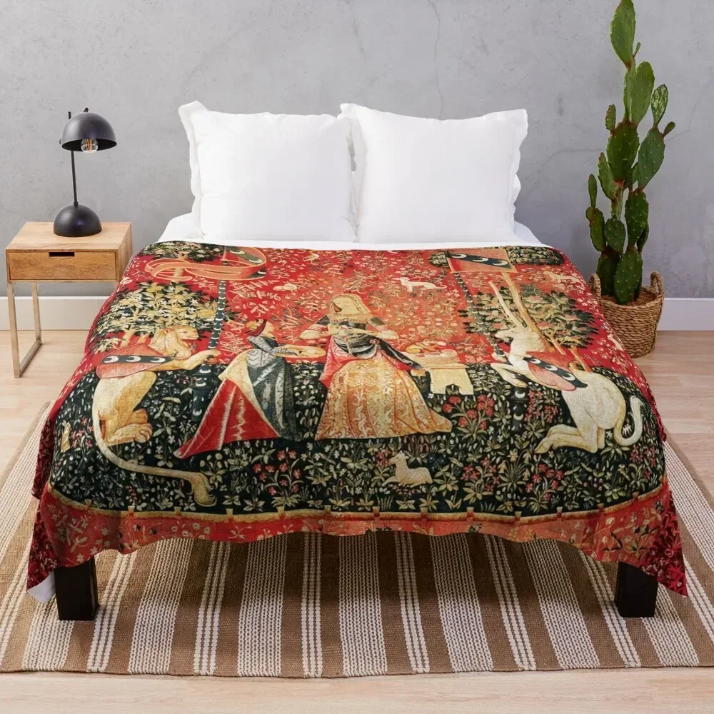 

LADY AND UNICORN ,SMELL ,Lion,Fantasy Flowers,Animals Red Green Floral Throw Blanket Spring Fall Cozy Throw Blanket for Couch
