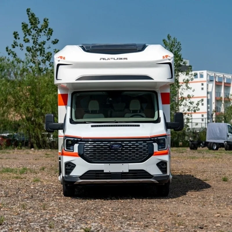 RV con diseño de cama frontal inteligente conservada