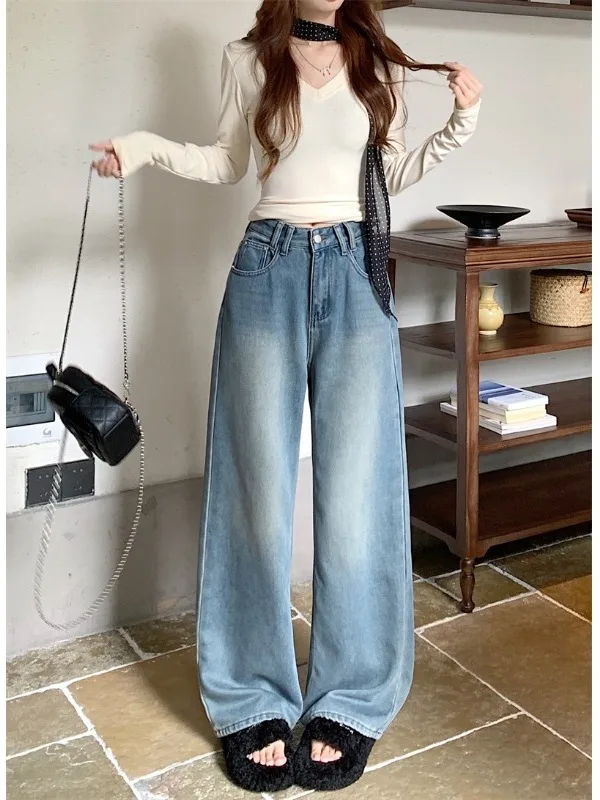 

Retro High Waist Loose Straight Leg Jeans Women's Blue Washed Denim Pants Spring 2026 Fashionable Wide Leg Long Trousers