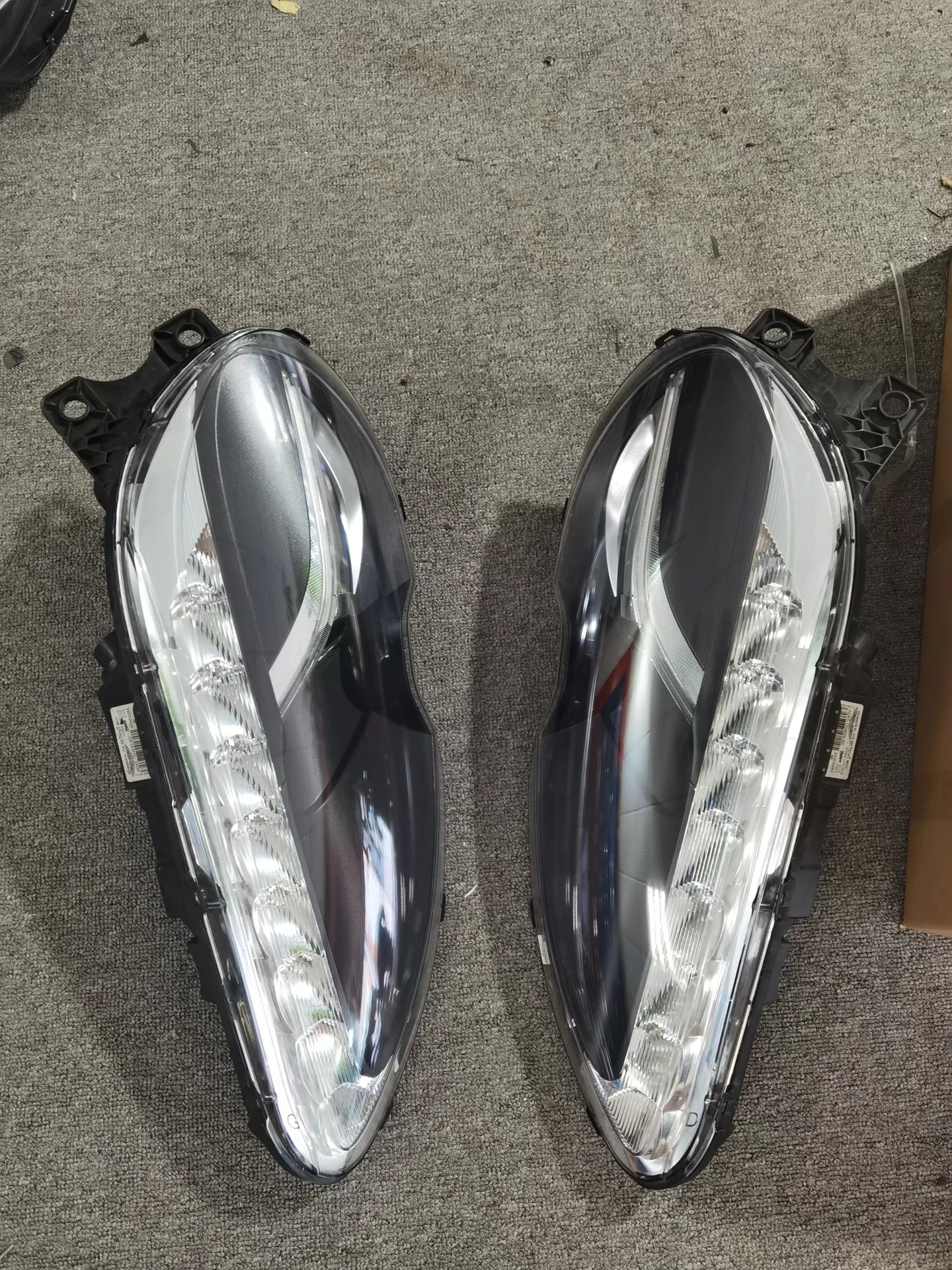 For ’Aston Martin Rapide DB9 Vanquish Car Original Full Led Headlights Bulbs
