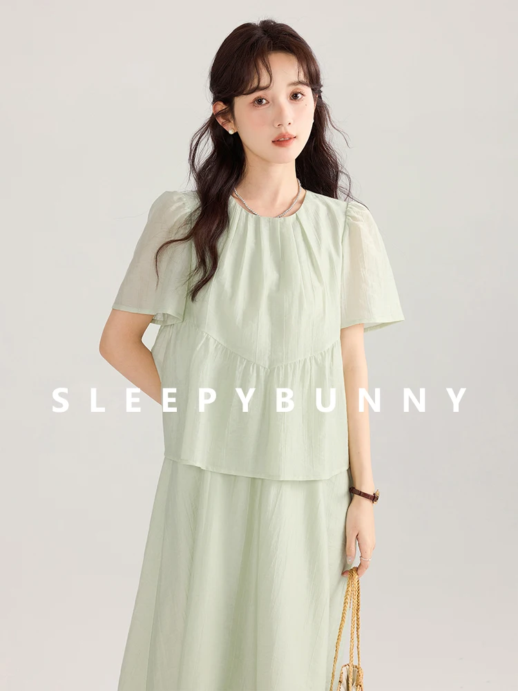 

Spring Green Faux Two-Piece Dress for Women French Style Loose Design Petite Fit Dress Elegant Long Dress with Unique Details