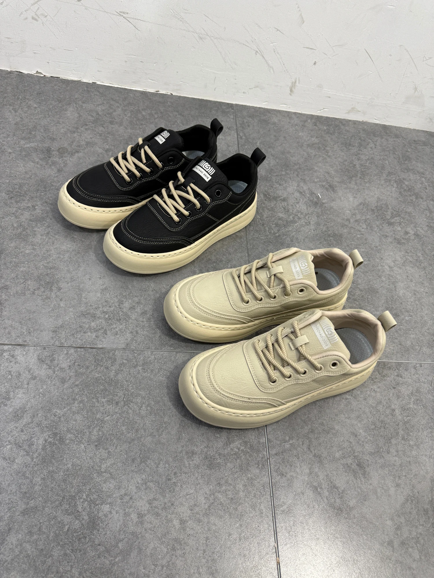 

Quality Men's Sporty Casual Shoes Anti-Slip Wear-Resistant Comfortable Spring Commuting Breathable Fashionable All-Match