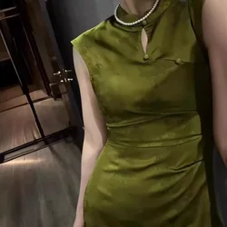 Sexy Sleeveless Women Cheongsams Vintage Green Satin Qipao New Chinese Style Dress Elegant Long Improved Chinese Dresses