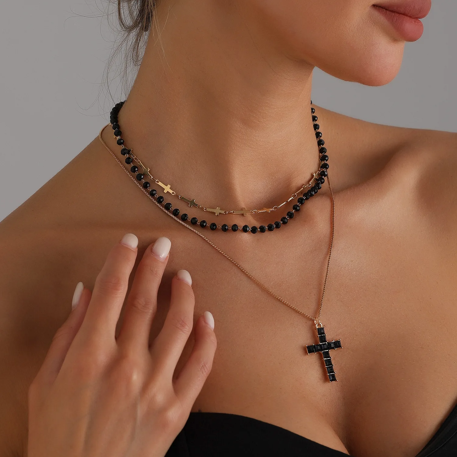

Gothic Punk Y2K Metal Cross Pendant Necklace for Women Men Lovers Vintage Multi Layer Black Beads Necklaces Charm Jewelry Gift