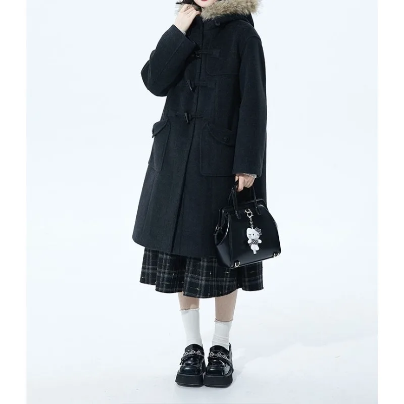 

Temperament: Winter Black Fur Collar Hooded Horn Buckle Thickened Woolen Coat Midi Length Coat