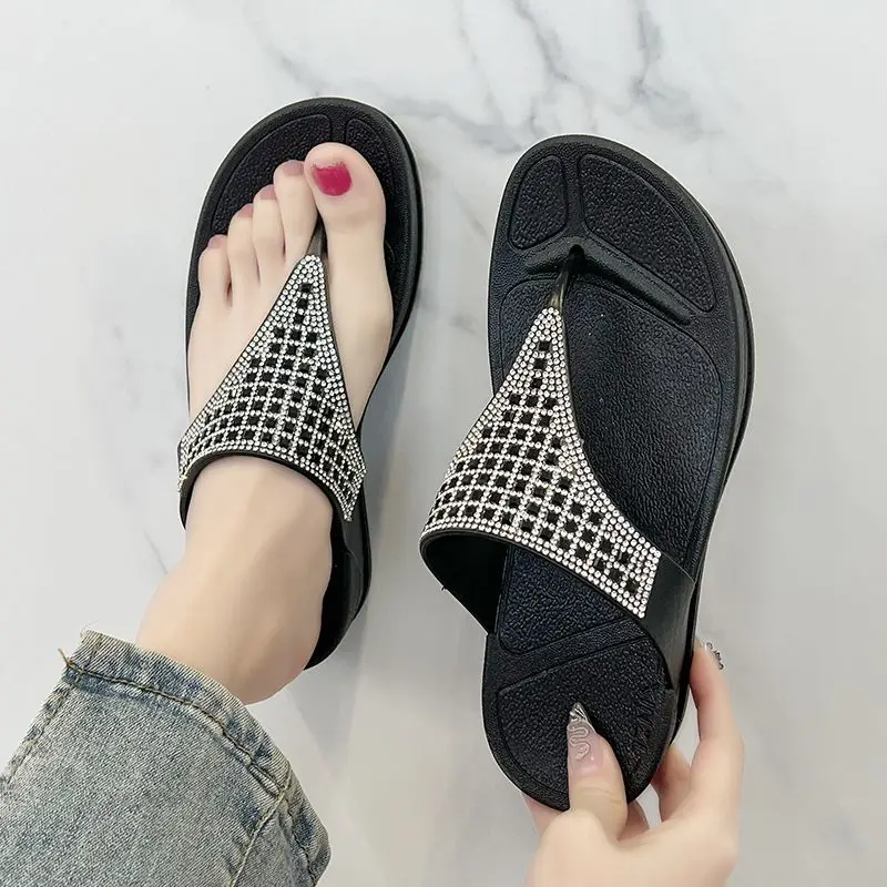 Woman Slippers Outside Shoes for Women Rhenstone Sandals Crystals Jewels Gold Slides Stylish Elegant and Fashionable Wholesale