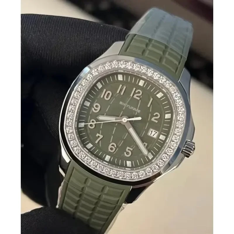 A333 متجر الماس التقويم السيدات كوارتز ساعة عادية الفولاذ المقاوم للصدأ الاتصال الهاتفي وظيفة كاملة حزام مطاطي بالتوقيت العالمي