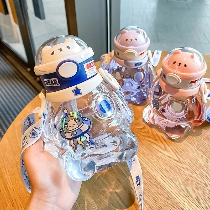 Słodka dziecięca butelki ze słomką na wodę dla dziewczynek 820ml duża pojemność Kawaii Cartoon Student School podróżny kubek na wodę