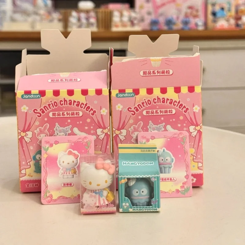 핫세일 애니메이션 캐릭터 디저트 시리즈 귀여운 미니 인형 데스크탑 장식 오너먼트 소녀들을 위한 수집용 장난감 선물