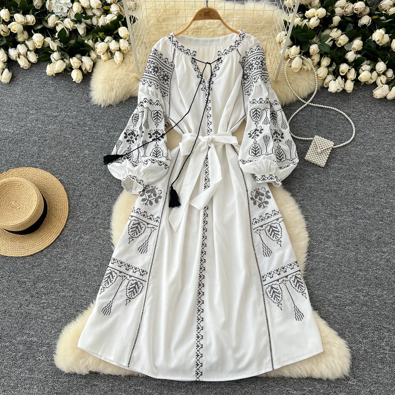 Bohemian Retro Ethnic Embroidered Dress Women's Spring Tassel V-Neck Lantern Sleeves Belt Waist Midi Dress Boho Beach Vestidos