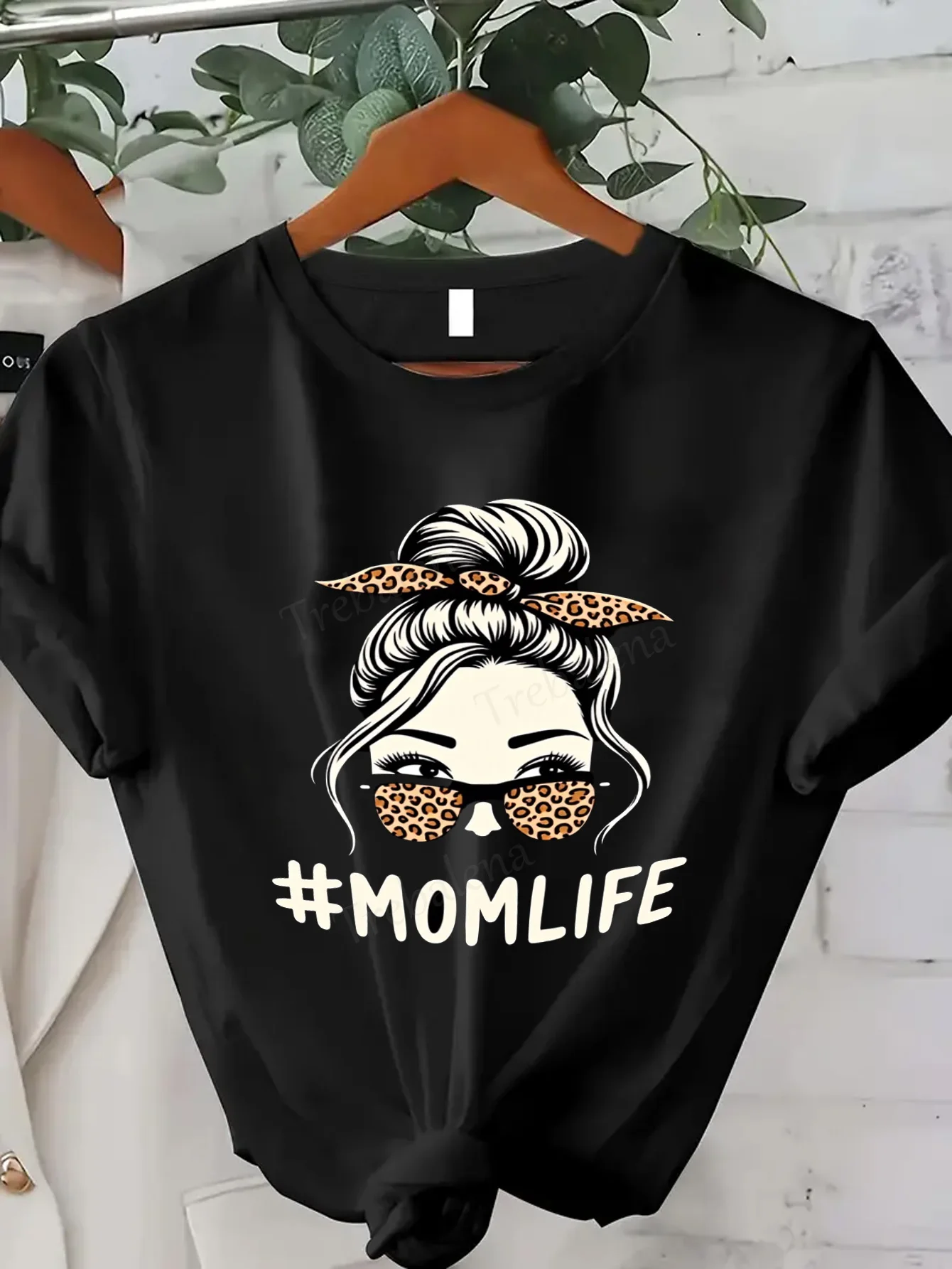 

Women T-shirt Leopard Print Mom Life T-Shirt for Women, Casual Fashion