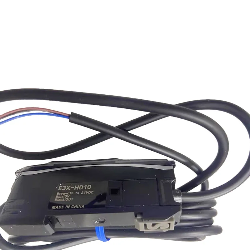 E3X-HD10 Brand new original fiber optic amplifier; fiber optic sensor,large quantity in stock, welcome to consult.