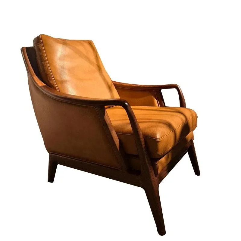 ZQカスタマイズ可能な家具レザーソファ新しいリビングルームバルコニーチェア中国産ウォールナットシングルブラックスカンジナビア風椅子