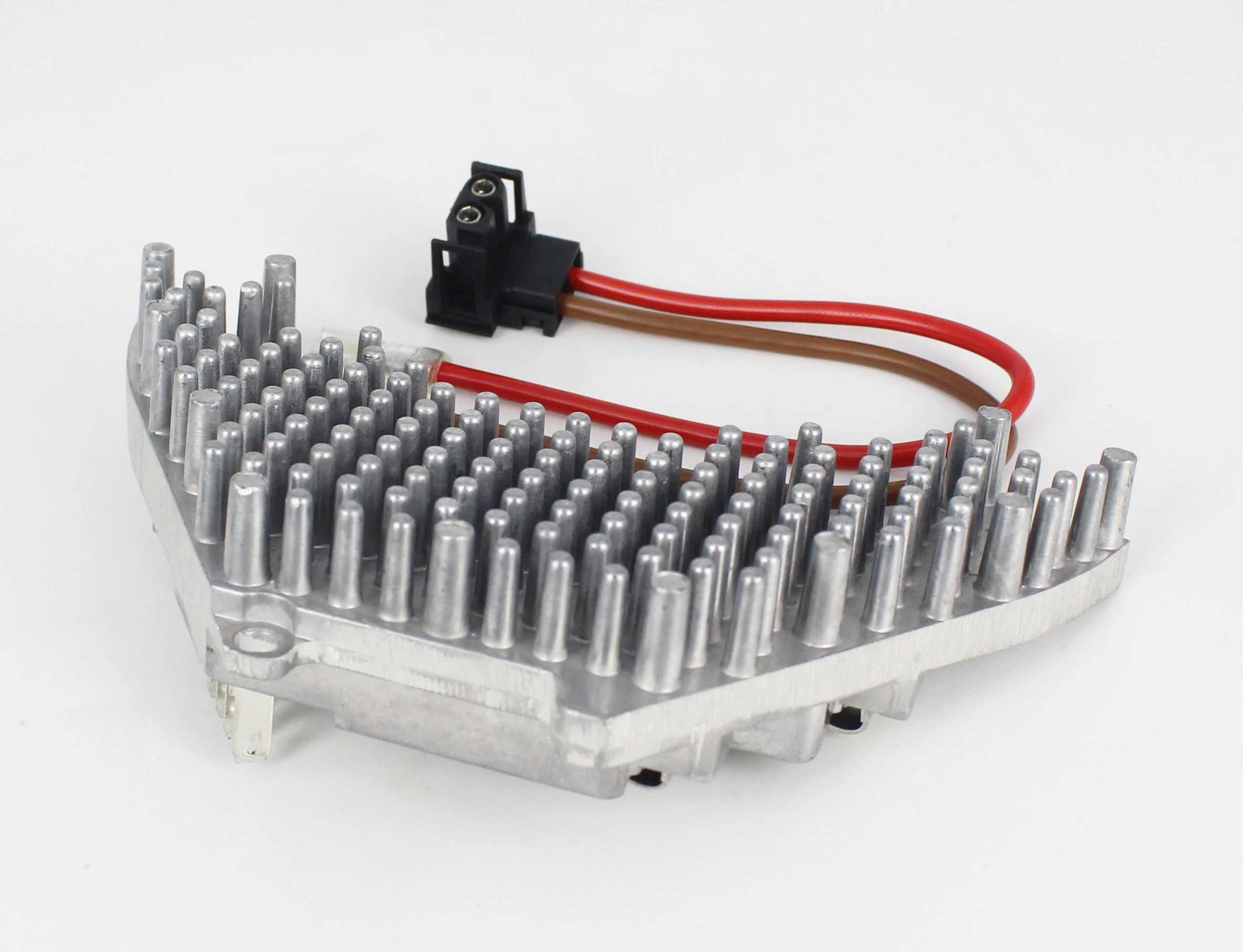 

Резистор отопления и вентиляции для Peugeot Fiat Citroën Lancia OEM: 6441F7