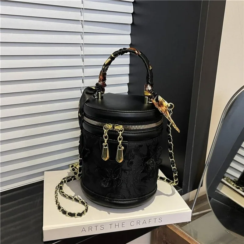 

Chic Crossbody Bag Office Commuting Daily Work Female Exquisite Glamorous Charming Dainty Elegant Stylish Practical