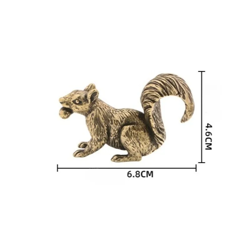 Vintage Antique Imitation Solid Brass Squirrel Carrying Pine Cone Creative Figurine Ancient Bronze Metal Craft Gift Home Decor