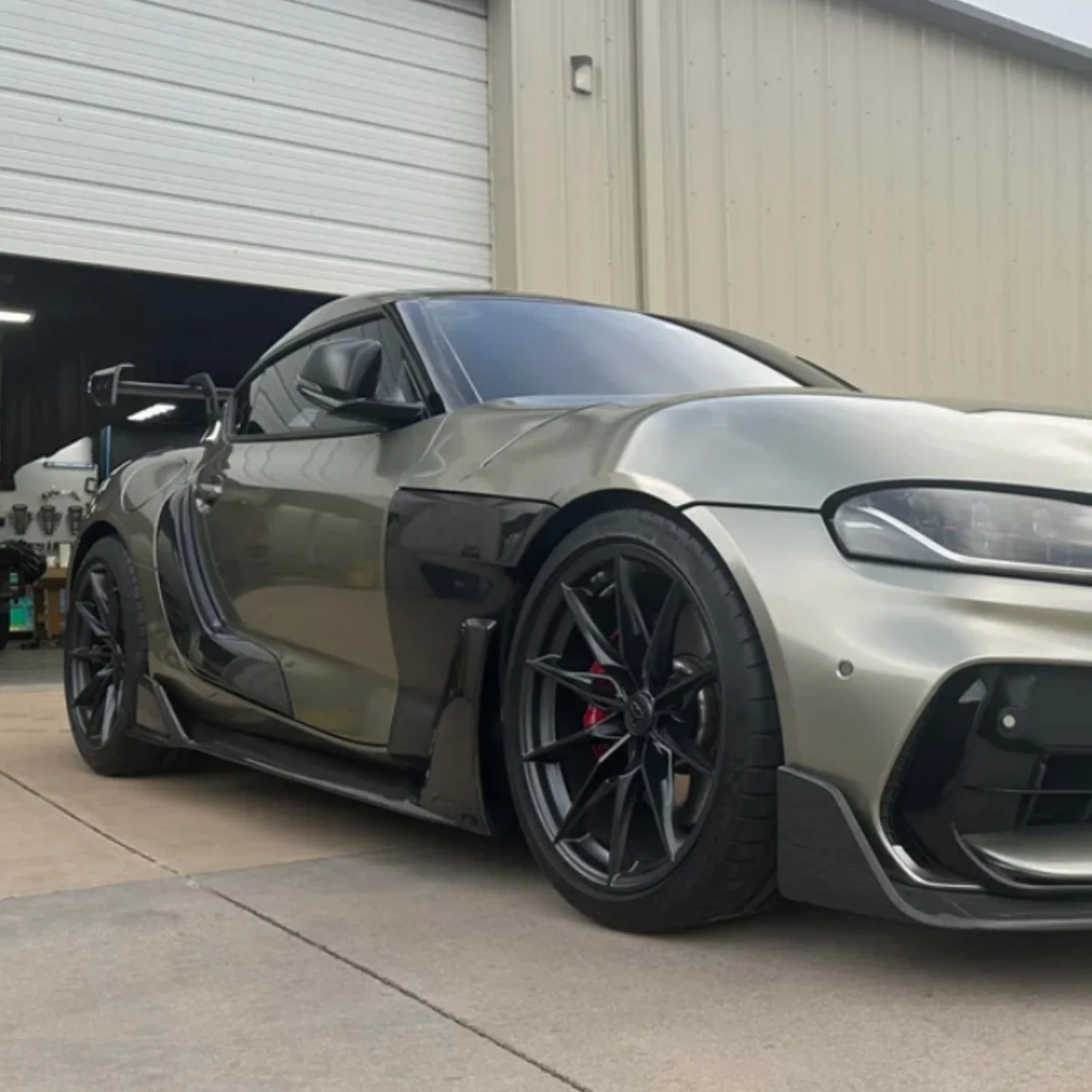 For Toyota Supra A90 A91 Mk5 Dry Carbon Skirt Bull Devil Fender Side Surrounding Modification AD-V2 Style Side Skirt Fender