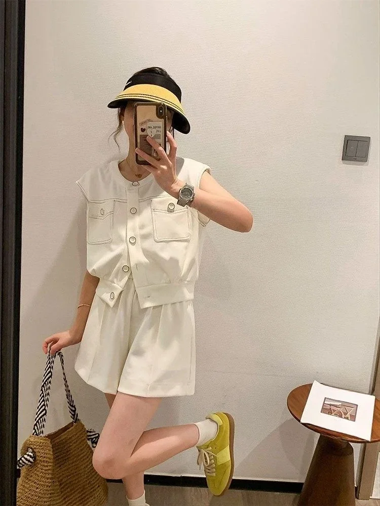 

White Short Sets for Women 2 Pieces Internet Celebrity Trends Two-piece Novelties Business Suit with Complete Full Woman Shorts