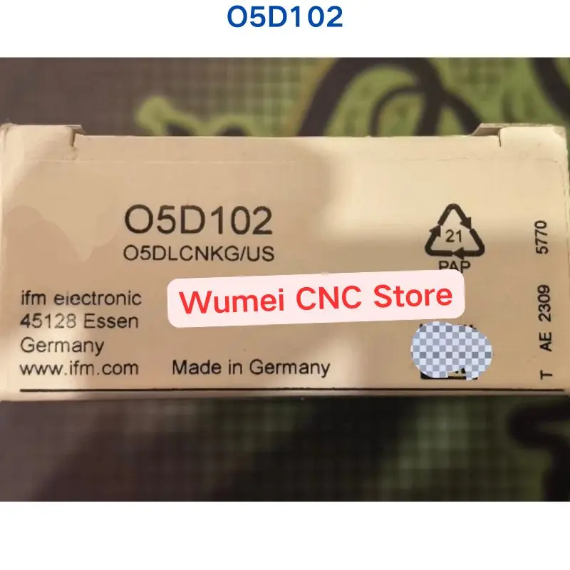 Brand New Original infrared sensor O5D102 If you need other specifications, please consult