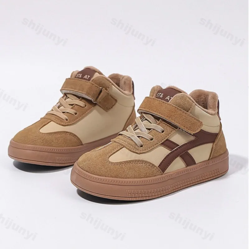 

Children's Fashion Warm Velvet Low Top Casual Sport Shoes 2025 Winter Boys' Versatile Plush Comfortable Non Slip Cotton Sneakers