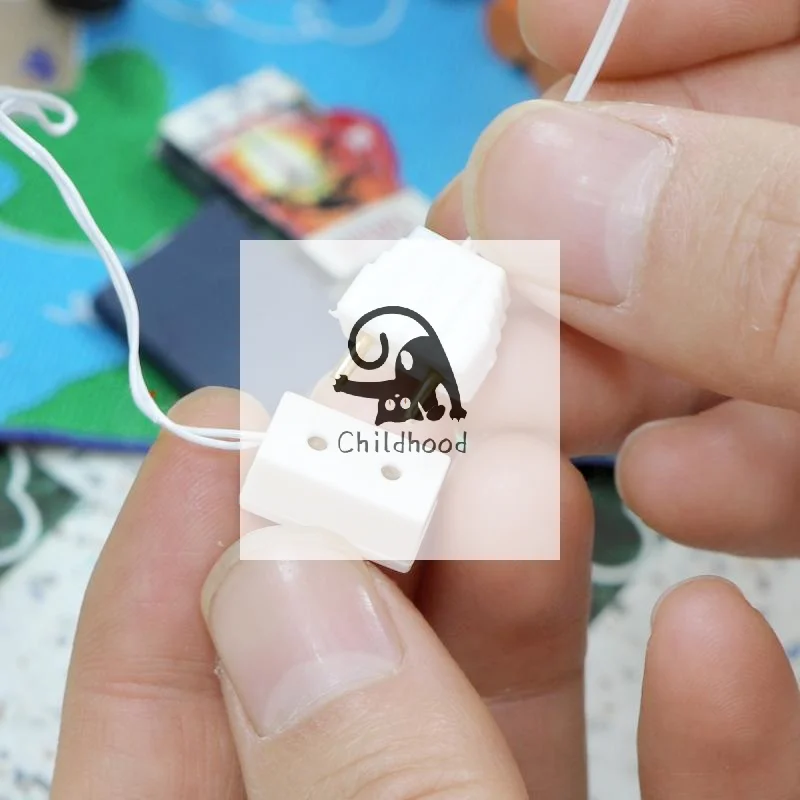 4 قطع من ملحقات المنزل المصغرة بمقياس 1/12، مصباح زخرفي مع محول كهربائي لبيت الدمى، مجموعة ألعاب تمثيلية للأطفال