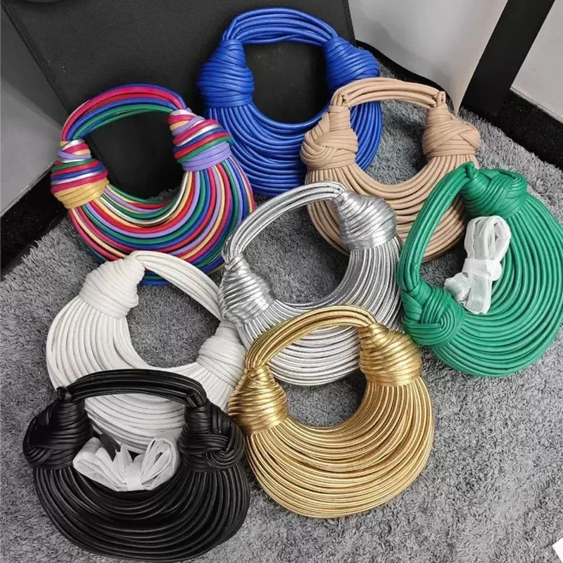 

Новая женская сумка 2025 года: модная и трендовая сумка-кроссбоди высокого качества, дизайн в форме полумесяца, маленький рюкзак