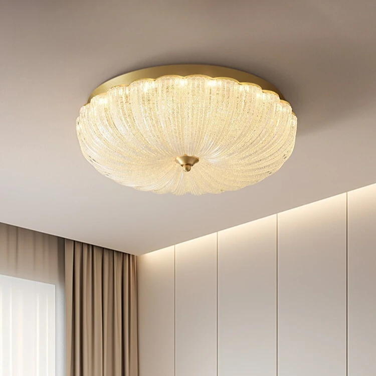 

Modern and fashionable lamps, warm and romantic, bedroom lights are simple and creamy, master bedroom ceiling lights